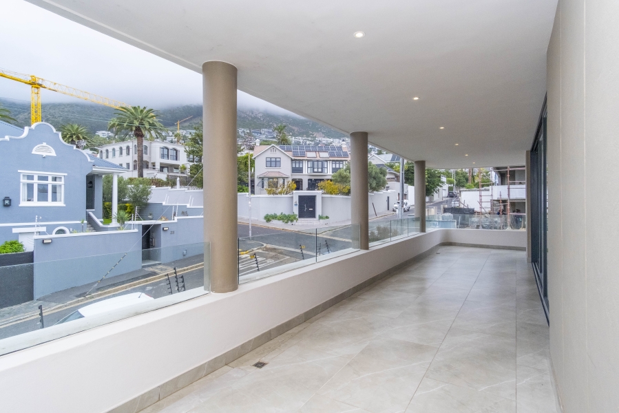 To Let 2 Bedroom Property for Rent in Fresnaye Western Cape